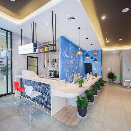 Ibis Nantong Middle Renmin Rd Hotel מראה חיצוני תמונה