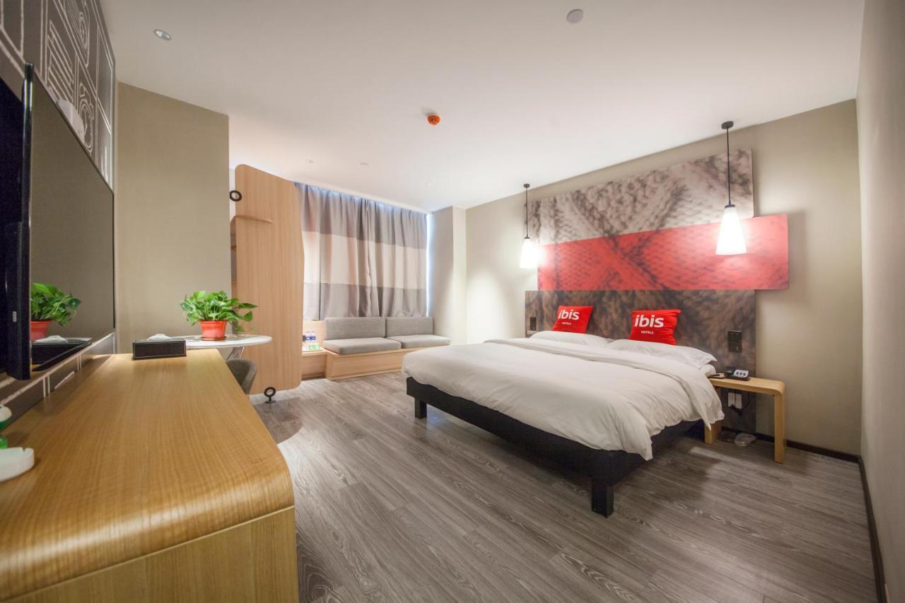 Ibis Nantong Middle Renmin Rd Hotel מראה חיצוני תמונה