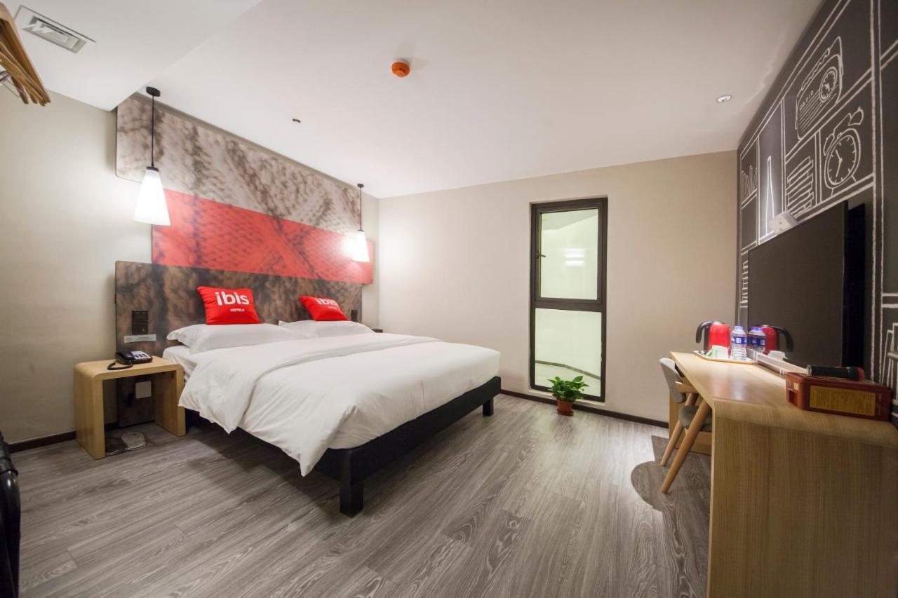 Ibis Nantong Middle Renmin Rd Hotel מראה חיצוני תמונה