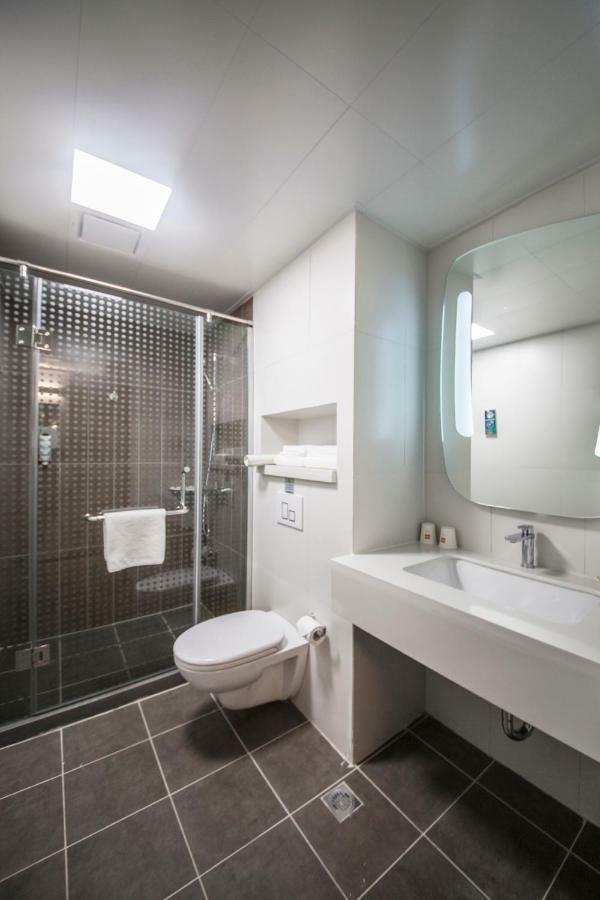 Ibis Nantong Middle Renmin Rd Hotel מראה חיצוני תמונה