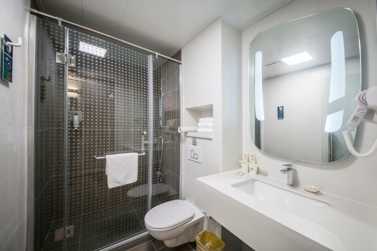 Ibis Nantong Middle Renmin Rd Hotel מראה חיצוני תמונה